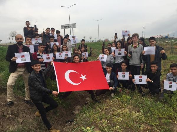 Atatürk Anadolu Lisesi öğrencileri Afrin Şehitlerimiz anısına fidan dikiyor. 